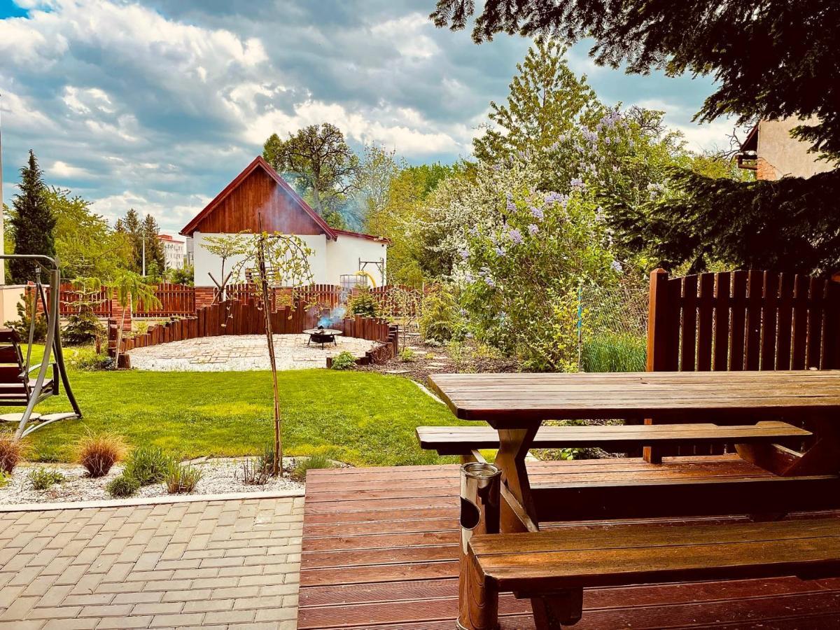 Apartmanovy Dum 13 Podkrovi 1 Sec Exterior photo